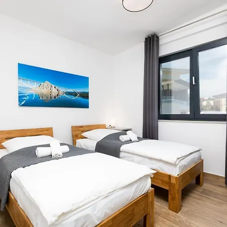 Maris Apartment