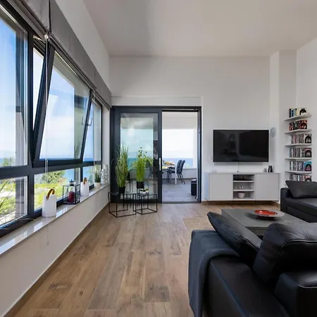 Maris Apartment Vantacici